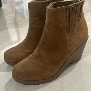 Soda ankle booties